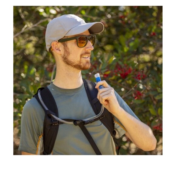 Ozark Trail Pearson Creek 2liter Hydration Backpack Pack Reservoir Hiking Trail - Picture 3 of 10